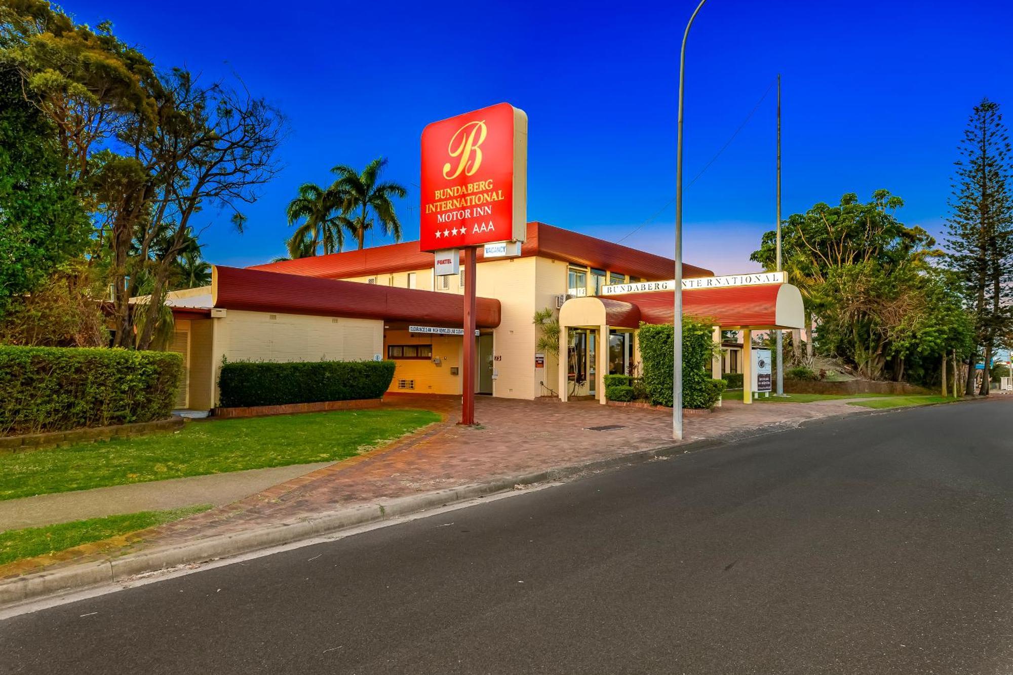 Bundaberg International Motor Inn Buitenkant foto